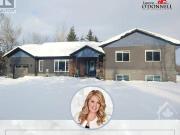 FABULOUS 5 Bed 25 Bath newly built home situated on 229...