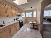 Fabulous brandnew 3 bed 1.5 upper floor near Killarney...