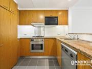 Fabulous city pad at Regency Hyde Park