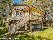 FABULOUS QUEENSLANDER FULL OF CHARM