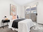 Fabulous townhouse close to the beach & shops