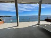 FACE A LA MER TERRASSE PISCINE GARAGE APPARTEMENT 78M2 A...