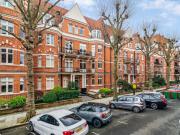 3 bedroom property in Lauderdale Mansions, Lauderdale...