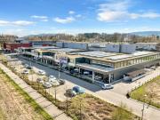 Fachmarkt / Showroom im 1. OG mit EG Anlieferung –...