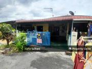 Facing Open ! Freehold Terrace house