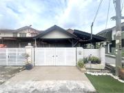 FACING OPEN RENOVATED Double Storey ENDLOT Taman Putra...