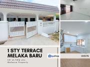 Facing Padang Renovated 1 Sty Terrace Melaka Baru Batu...