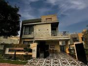 Facing Park 10 Marla Luxury House on low price Bahria...