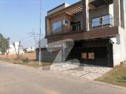 Facing Park House Of 10 Marla Available In Citi Housing...