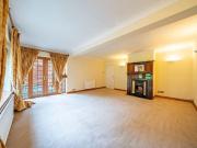 Fairefield Crescent, Glenfield, Leicester, LE3 8EJ