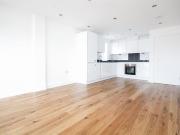 Fairfield Road, Brentwood CM14, 2 bedroom flat to rent...