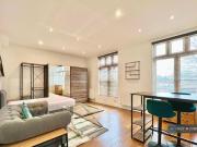 Fairfield Street, London, Studio Flat For
