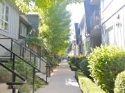 Fairview Townhouse near Skytrain, Close to VGH!