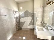 Falcon complex 350 yards house for sale hot property!...