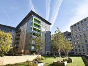 Falcondale Court, Lakeside Drive, 2 Bedroom Apartment