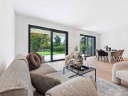 Familiendomizil mit wunderbaren Garten und Pool