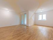 Familienfreundliche 3 Zimmer Wohnung mit Eigengarten in...