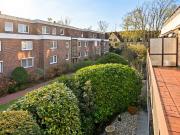 Familienfreundliche 4 Zi Wohnung in ruhiger Sackgasse...