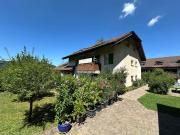 Familienfreundliche Wohnung im Grünen