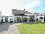 Familienfreundlicher Bungalow mit großem Garten, Garage...