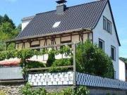 Familienfreundliches Haus mit Garten, 3 Wohneinheiten,...