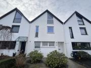 Familienfreundliches Reihenmittelhaus in Direktlage an...