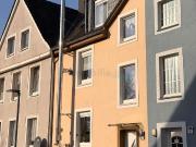 Familienfreundliches Zweifamilienhaus mit...