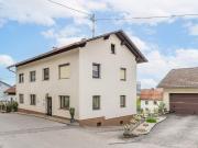 Familienidylle oder Investment | Wohnhaus mit 2...