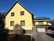 Familientraum! Großzügiges Mehrfamilienhaus in zentraler...