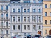 Familienwohnung in privatem Haus! Garagenplatz direkt im...