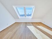 Familienwohnung in privatem Haus! Garagenplatz direkt im...