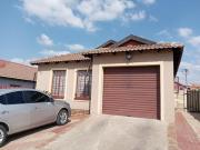 family 3 bedroom 2 bedroom on the ma.