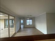 Family 4 x 2 Great Location