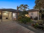 Family Entertainer in Idyllic Surrounds