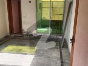 Family flat available for rent lahore