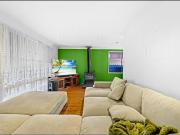 Family Friendly Home with Space, Comfort & Convenience!