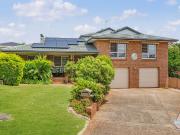 Family Gem, Transit Hill Cul de sac, Park Nearby