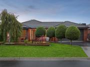 Family Haven in Coveted Neighbourhood