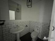 FAMILY HOME IN CENTRAL GATTON