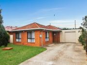 FAMILY HOME IN GREAT LOCATION