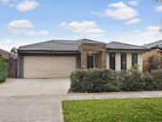 Family Home in Highlands Estate!