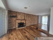 FAMILY HOME IN PRIME LOCATION!