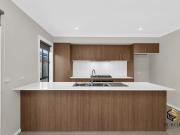 Brand New Family Home in Tarneit with great location!