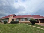 family home in the heart of greenhills