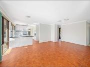 Family Home Large Backyard!