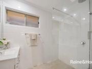 Family Home Located in the Adelaide Foothills