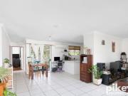 Family Home Minutes To Local Schools, Childcare & Shops!