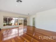 Family Home Moments from the Beach