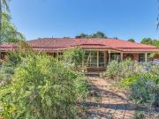 Family home offering entertaining lifestyle!