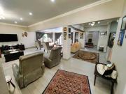 Family Home with a 2 Bedroom Flat in Grimbeeck Park!